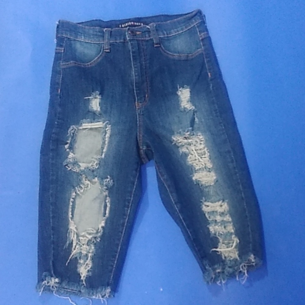 fashion Nova Bermuda shorts!